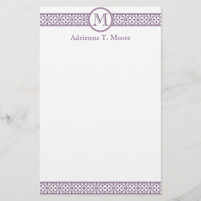 Blommigt Lila White Monogram Initial Stationery Brevpapper (Framsida)