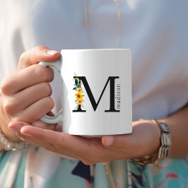 Blommigt M Monogram Mugg med Editable Namn