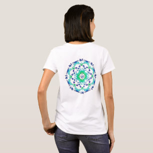 Blommigt mandala. monogram.. tee