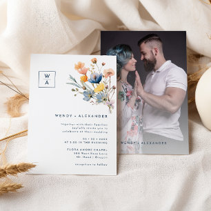 Blommigt med fetstil Monogram Vapensköld Bröllop P Inbjudningar