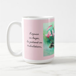 Blommigt med fjärilar, med verse Romans 12:12 Kaffemugg