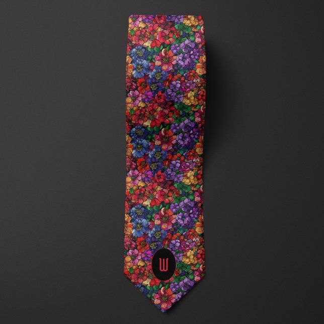 Blommigt med ljussommarfärg slips (Skapare uppladdad)