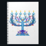 blommigt menorah hanukkah anteckningsbok<br><div class="desc">"blommigt menorah hanukkah ", "blommmenorah", "lila hanukkah", "rosa hanukkah", "hanukkah menorah", "lycklig hanukkah", kanaluka, kanalukah, hannukah, Hanukah</div>