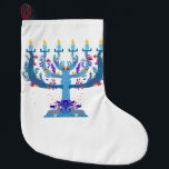 blommigt menorah hanukkah stor julstrumpa<br><div class="desc">"blommigt menorah hanukkah ", "blommigt menorah""blommmenorah", "lila hanukkah", "rosa hanukkah", "hanukkah menorah", "lycklig hanukkah", kanalukah, "blommigt hanukkah", Hanukkah</div>