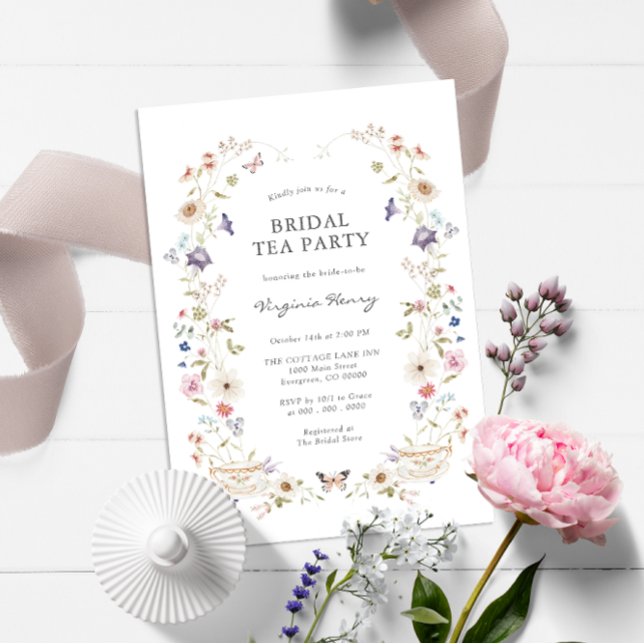 Blommigt Möhippa Tea Party Inbjudningar (Wildflower Tea Party Bridal Shower Wedding Invitation with Butterfly by Painted Paperie)