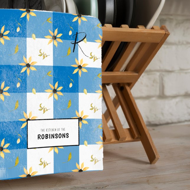Blommigt, namn familjens personlig i monogrammet kökshandduk (Skapare uppladdad)