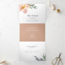 Blommigt och grönt allt på en bröllopsinbjudan