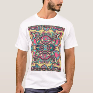 Blommigt Paisley Bandanna: Traditionellt prydnadsf T Shirt
