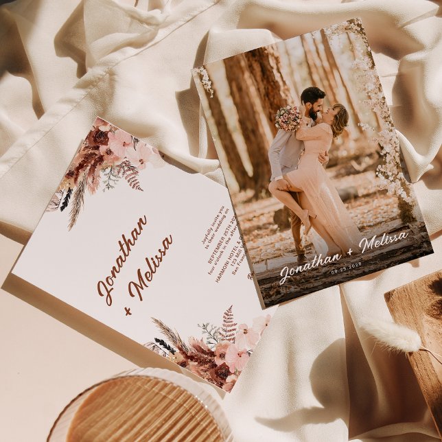 Blommigt Pampas Rust Terracotta Script Photo Bröll Inbjudningar (Skapare uppladdad)