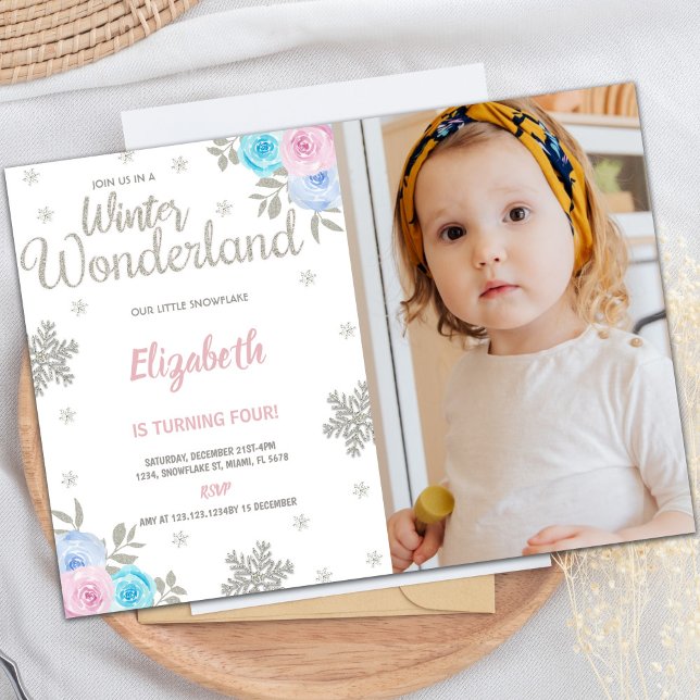 Blommigt Photo Glitter Winter Wonderland Birthday Inbjudningar (Floral Photo Glitter Winter Wonderland Birthday Invitation)