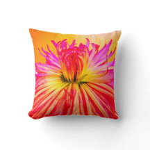 Blommigt Pillow från Tamara Diaz Art 