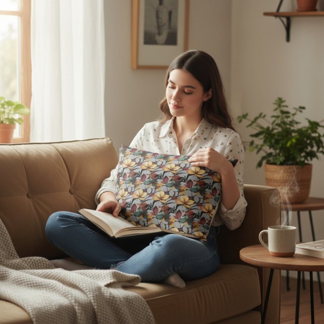 Blommigt Prydnadskudde (Skapare uppladdad)