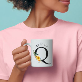 Blommigt Q Monogram Mugg med redigerbart Namn
