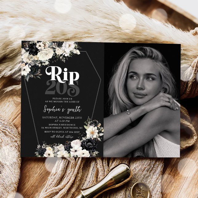 Blommigt Rip 20s Död till min ungdom 30års födelse Inbjudningar (Skapare uppladdad)