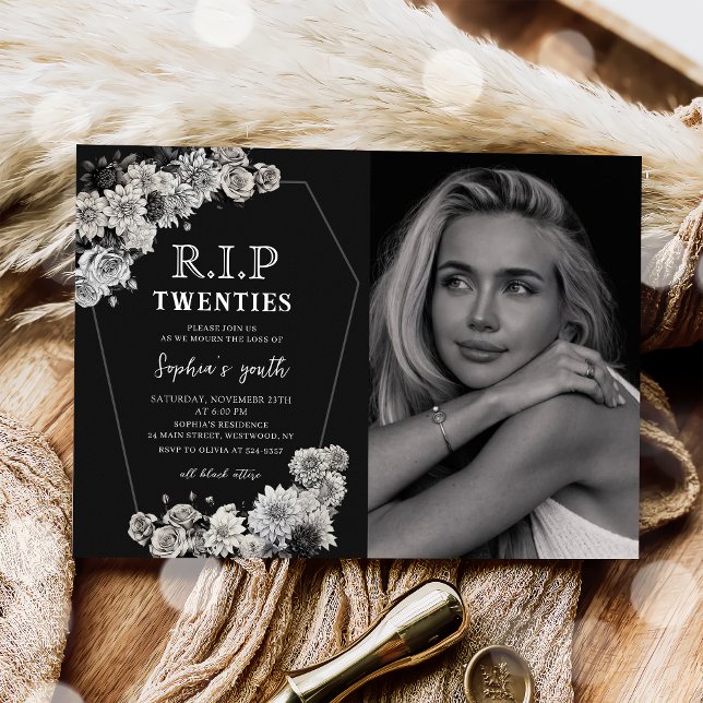Blommigt Rip 20s Död till min ungdom 30års födelse Inbjudningar (Skapare uppladdad)