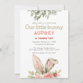 Blommigt Rosa Bunny Girl Birthday-inbjudan Inbjudningar