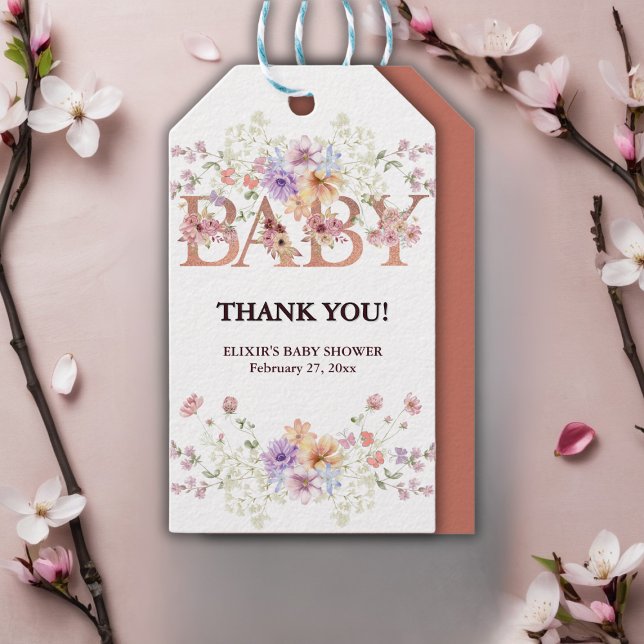 Blommigt Rosa Glitter Baby Monogram Baby Shower fö Presentetikett (Skapare uppladdad)