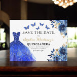 Blommigt Royal Blue Princess Birthday Quinceanera Spara Datumet<br><div class="desc">Fira i stil med inbjudan till Blommigt Rosa och Guld prinsessan Birthday Quinceañera. Den här eleganten har mjuka blommigtar i rosa parade med lyxfyllda accenter i guld, perfekt för ett vanligt och minnesvärt 15-årsfirande. Inbjudan är ett tecken på nåd och sofistikering, passande för prinsessan. Den känsliga blommigten och skuggningen av...</div>