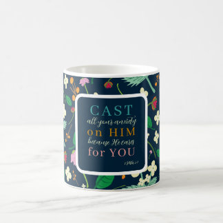 Blommigt Skript 1 Peter 5:7 Kaffemugg