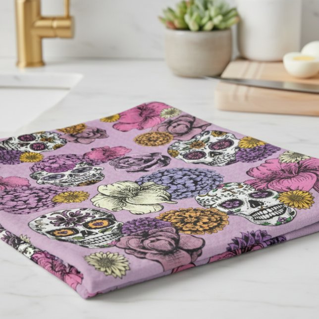 Blommigt Sugar Döskallars Dia de los Muertos Kökshandduk (Lilac Floral Sugar Skulls Dia de los Muertos Kitchen Towels. Mexican Skull, Flower Halloween Pattern)