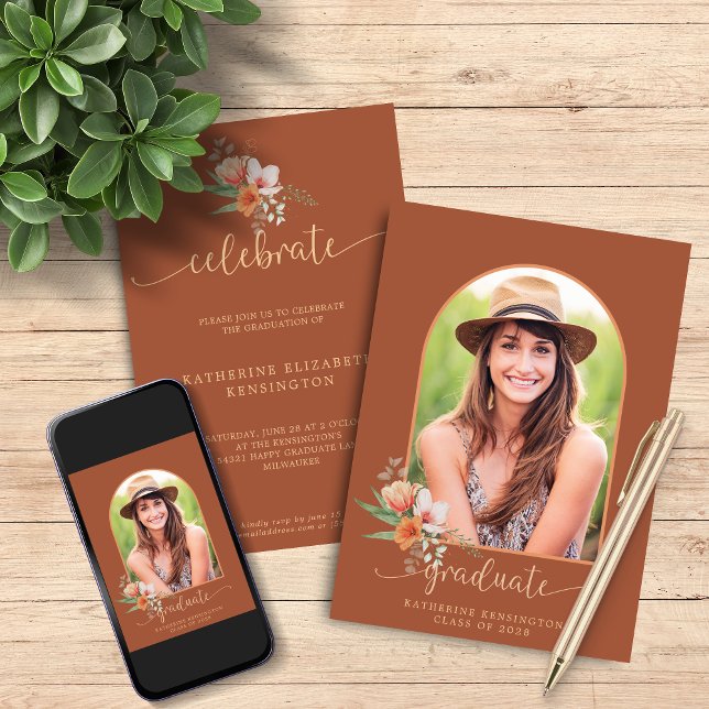 Blommigt Teracotta Boho Arch Photo Studenten Inbjudningar (Floral Teracotta Boho Arch Photo Graduation Invitation Announcement with Instant Download)