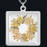Blommigt Vår Utandning Flower Rosa Flots Art Silverpläterat Halsband<br><div class="desc">Vår blommor! Utandningen av blommigten i vintage har underbart färg för Vår. Den har gammaldags gult och rosa blommor som är inslagna i en cirkel. Perfekt för en inbjudan. Om du vill lägga till ett monogram inuti blommigten klickar du bara på "anpassa" och väljer "lägg till text" för att lägga...</div>