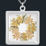 Blommigt Vår Utandning Flower Rosa Flots Art Silverpläterat Halsband<br><div class="desc">Vår blommor! Utandningen av blommigten i vintage har underbart färg för Vår. Den har gammaldags gult och rosa blommor som är inslagna i en cirkel. Perfekt för en inbjudan. Om du vill lägga till ett monogram inuti blommigten klickar du bara på "anpassa" och väljer "lägg till text" för att lägga...</div>