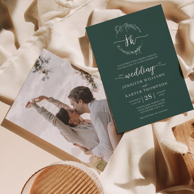 Blommigt WandeForest Grönt Monogram Photo Bröllop Inbjudningar (Skapare uppladdad)