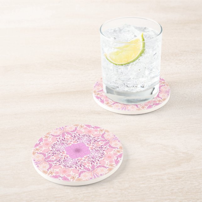 Blommigtar i trädgård i rosa underlägg (Sidan)