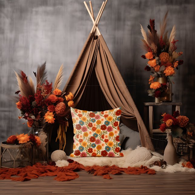 Blommigten Autumn Cottagecore Kudde (Skapare uppladdad)