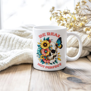 blommigten "Bli inte Perfekt" Skullfjäril Kaffemugg