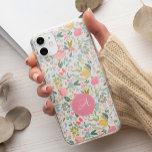 Blommigten botaniskt monogram för rosa av kute och<br><div class="desc">Feminin chic mönster monogram namn,  första iphone case med vattenfärgade botaniska blommor och löv. Perfektens gåva till henne på hennes födelsedag,  årsdag,  bröllop,  möhippa,  för en brud,  student eller som julklapp.</div>