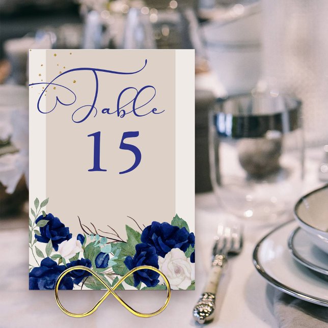 Blommigten för Eleganten royal Blue och Elfenbensk Bordsnummer (Table Number Card with elegant calligraphy and border of royal navy blue and ivory roses)