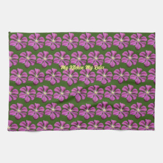 blommigten "Mitt köks - min regel" elegant purpleb Kökshandduk