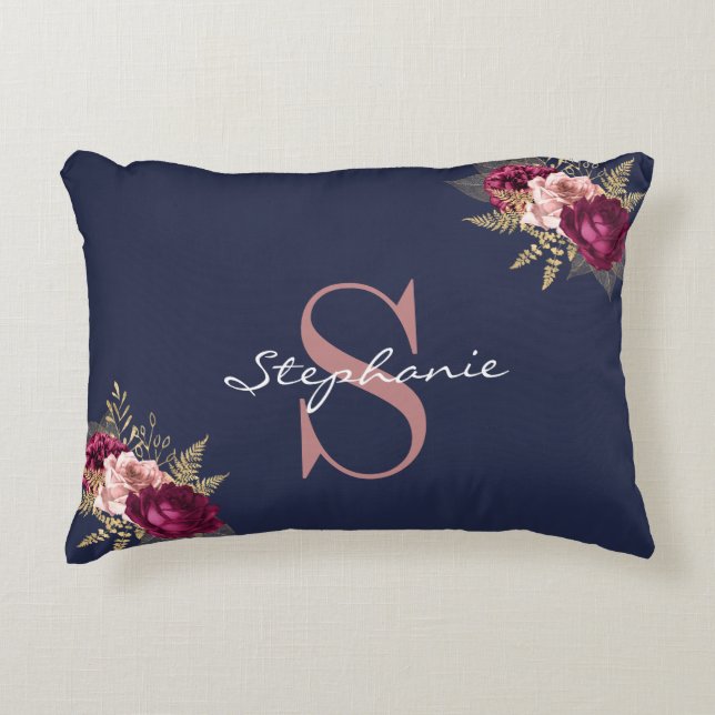 Blommigten Monogram anpassat namn Rosa Guld Burgun Prydnadskudde (Framsidan)