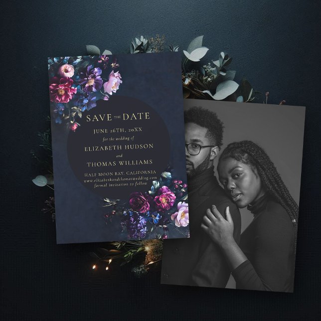 Blommigten Navy Photo Bröllop för moody Mörk Elega Spara Datumet (wedding save the date moody dark romantic gothic floral navy blue photo invitation)