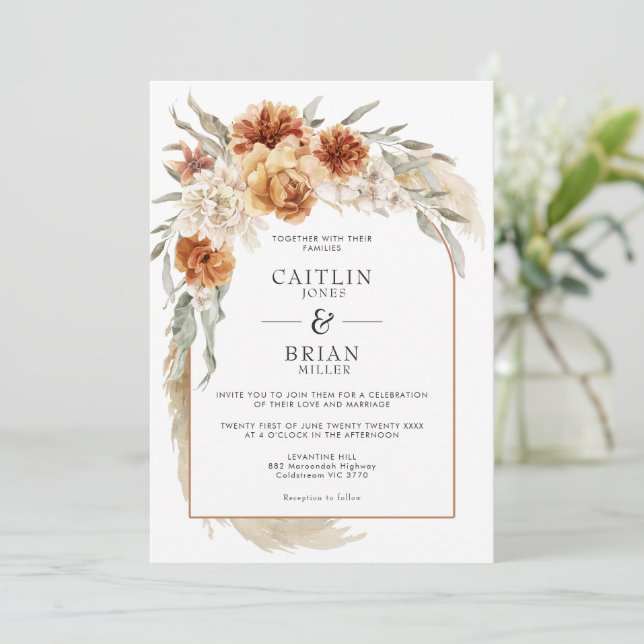 Blommigten Pampas Arch Boho Bröllop, bränd Orange Inbjudningar (Stående Fram)