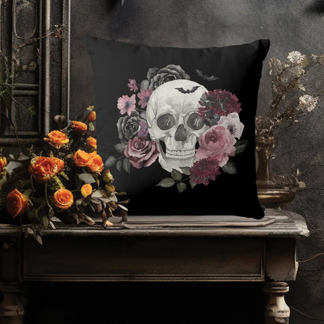 Blommigten Skeleton Goth Halloween Monogram Kudde (Watercolor Floral Skeleton Goth Halloween Monogram Throw Pillow)