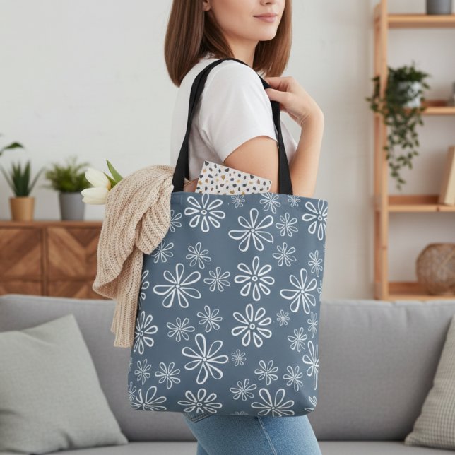 Blommigten snyggt blått och vitt tygkasse (Stylish Blue and White Floral Tote Bag)