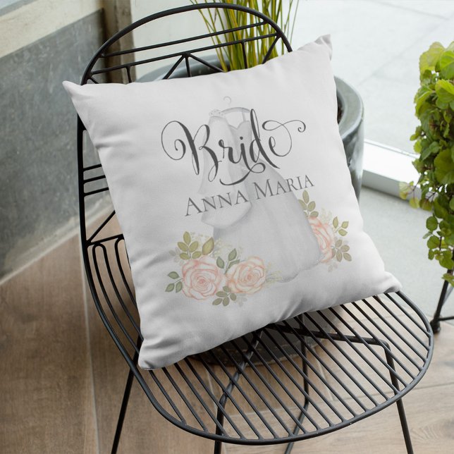 Blommigten Watercolor Ro Bride Bröllop Dress Kudde (Elegant Bride wedding dress with blush floral roses. )