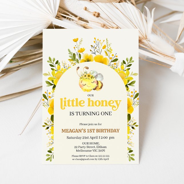 Blommigtens Gult Vår honungsbin 1:a födelsedag Inbjudningar (Bee 1st Birthday Invitation Template, Yellow Floral Bee Birthday Invite, Our Little Honey Invite)