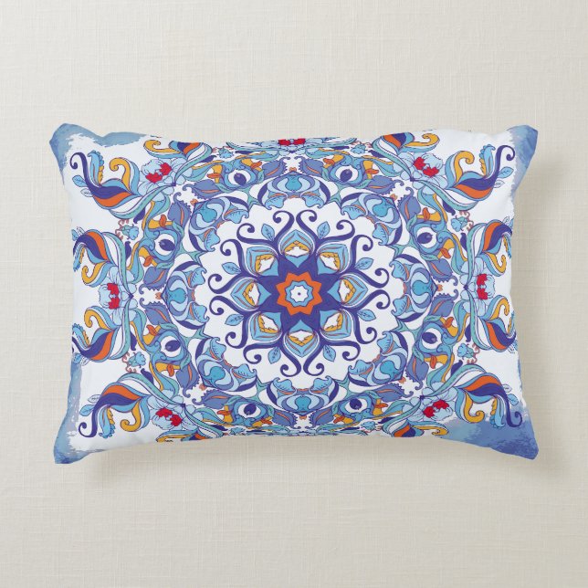 Blommigtens ornament, konstnärlig design. prydnadskudde (Framsidan)