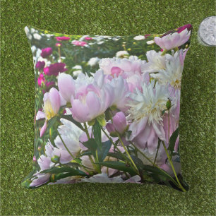 BLOMMJÖLKSPERSONER UTDOOR ACCENT PILLOW UTOMHUSKUDDE