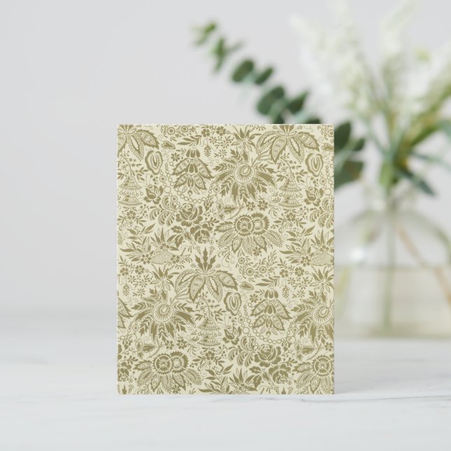 Blommönster Grönt Sage Antique Damask (Stående Fram)
