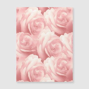 Blommönster med rosa ros