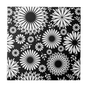 Blommönstret Boho-blommor, svart och vitt Kakelplatta