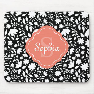 Blommönstret Coral Monogram Quatrefoil Black Musmatta
