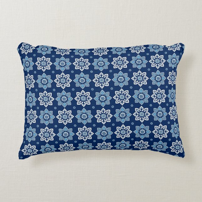 Blommönstret elegant Blue Mandala Prydnadskudde (Framsidan)