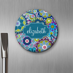 Blommönstret funky med eget namn magnet