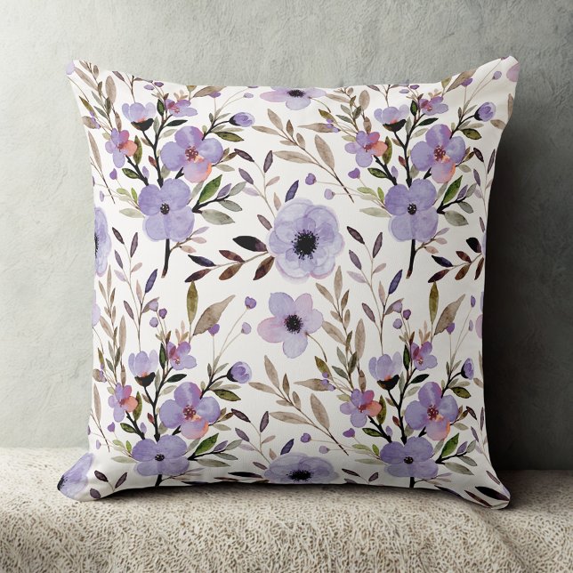 blommönstret lila Elegant vintage wildblommor Kudde (Skapare uppladdad)
